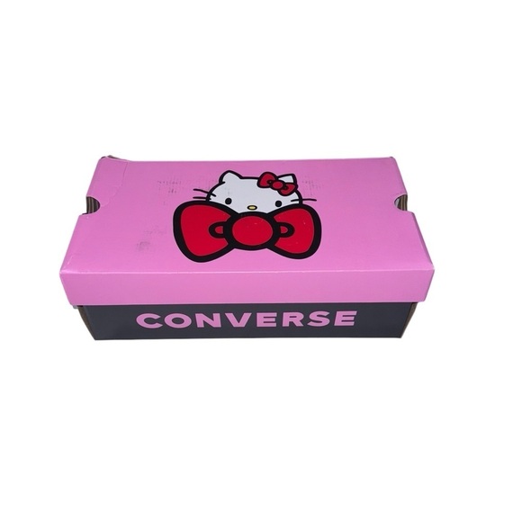Converse X Hello Kitty (NWT) RARE, Limited Edition, Women’s Size 9 - Picture 12 of 13